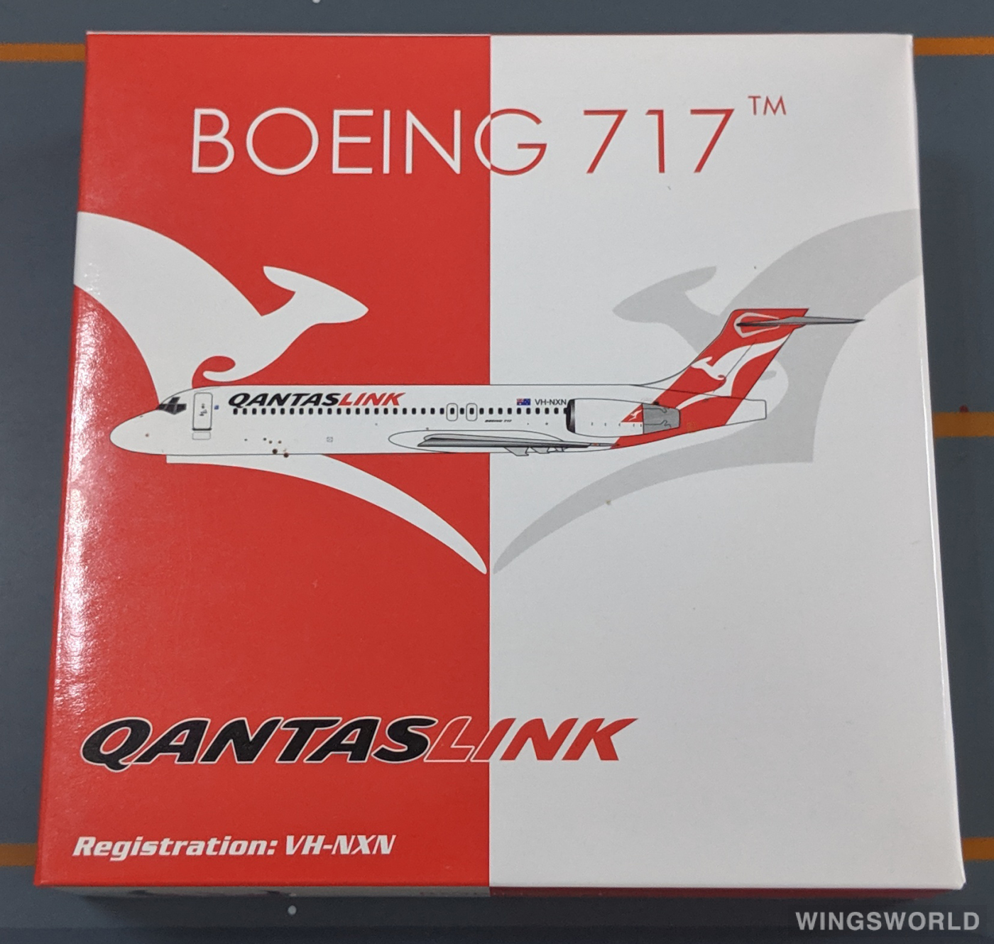 Phoenix 1:400 PH10591 Qantas 澳洲航空 Boeing 717 VH-NXN