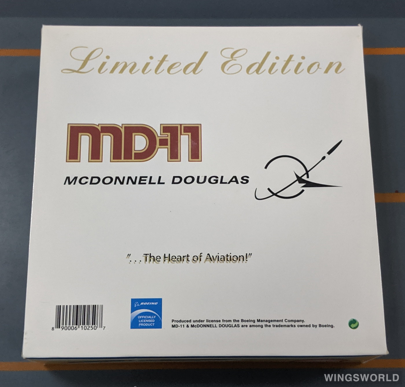 Phoenix 1:400 PH10250 Saudia 沙特阿拉伯航空 McDonnell Douglas MD-11 HZ-AFAS