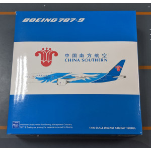 China Southern 中国南方航空 Boeing 787-9 B-1242 襟翼打开 KD4679A JC Wings 1:400