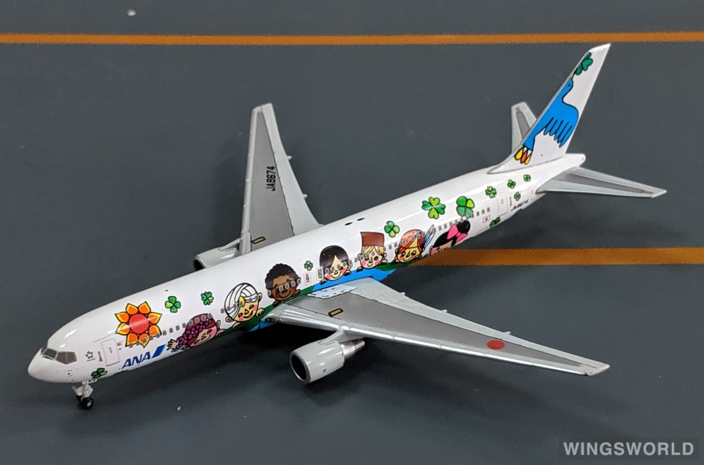Hogan 1:500 NH50077 ANA 全日空 Boeing 767-300 JA8674