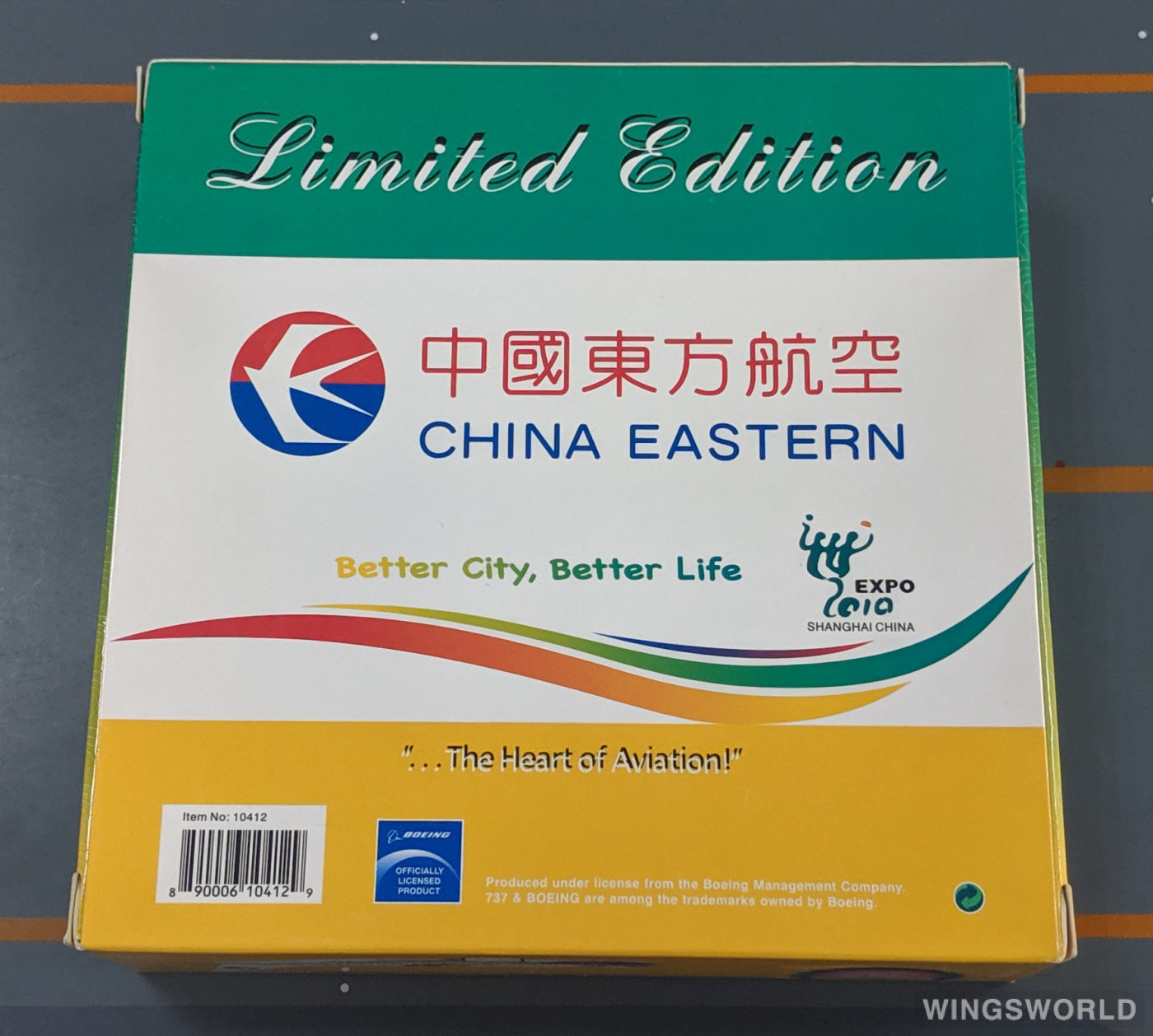 Phoenix 1:400 PH10412 China Eastern 中国东方航空 Boeing 737-700 B-5265