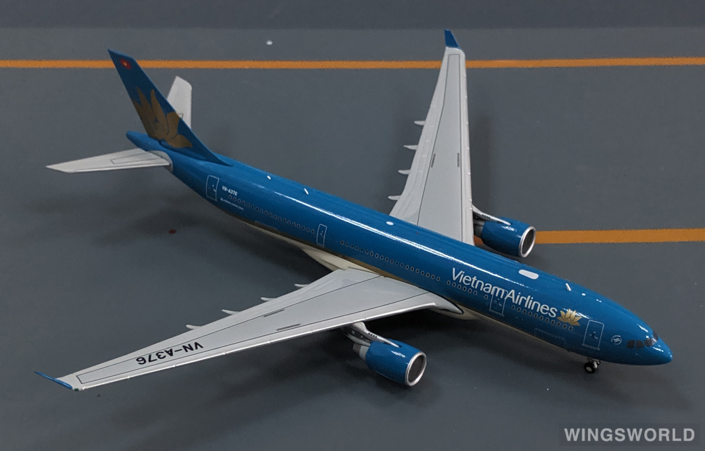 Geminijets 1:400 Airbus A330-200 Vietnam Airlines 越南航空 GJHVN1570 VN ...