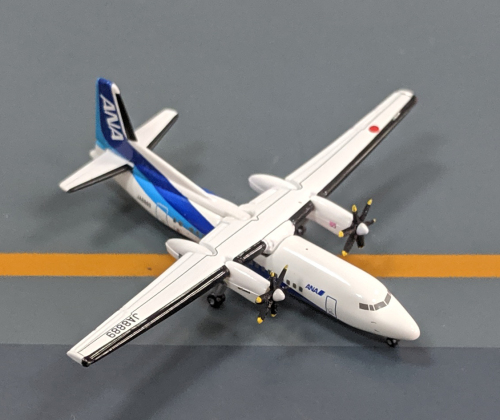 Hogan 1:500 Fokker 50 ANA 全日空NHS52005 JA8889 的相册- 飞机