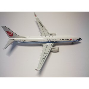 Air China 中国国际航空 Boeing 737-800 B-1417 1990s colors. With rolling gears. PH11395 Phoenix 1:400