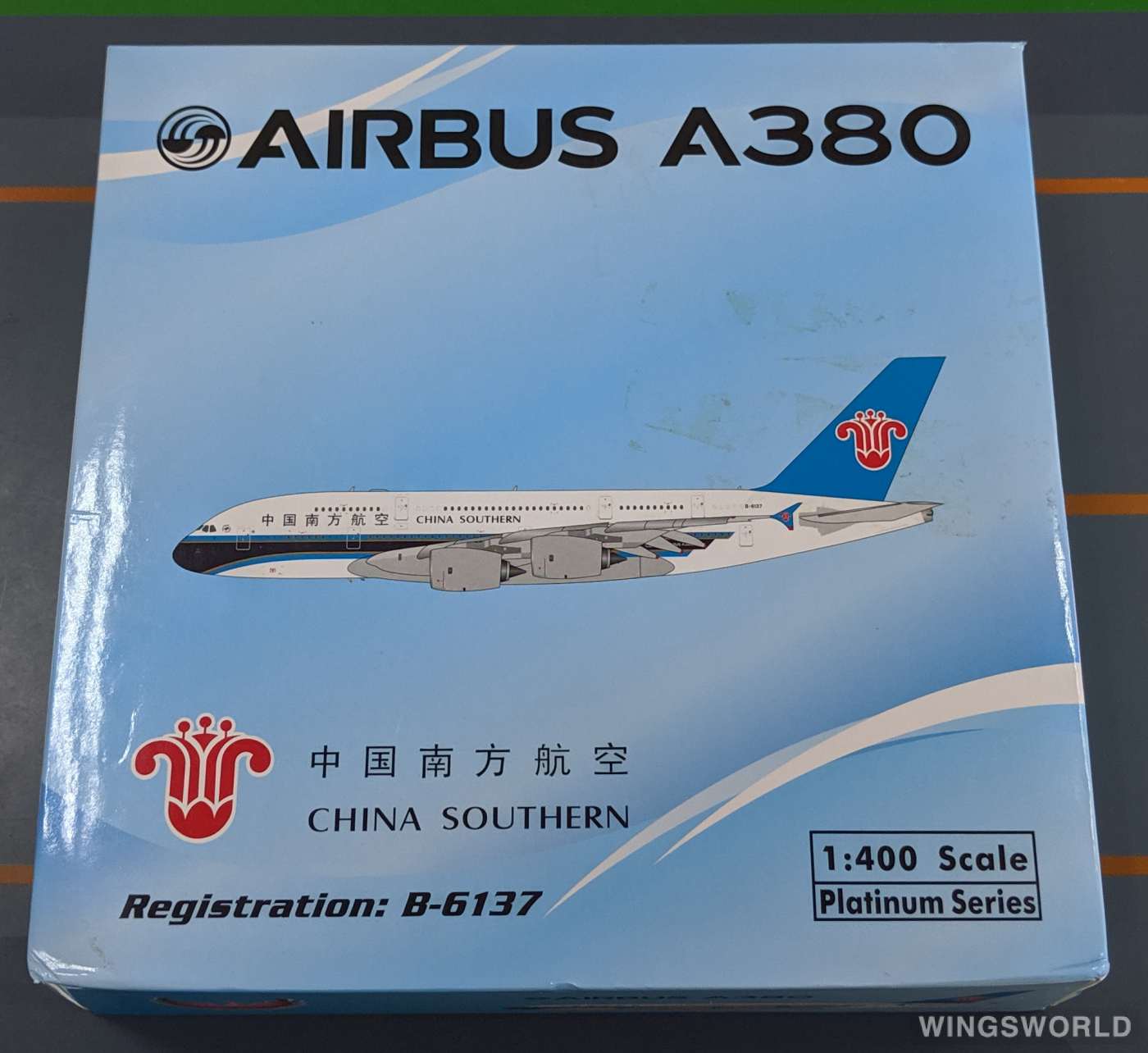 Phoenix 1:400 PH11535 China Southern 中国南方航空 Airbus A380-800 B-6137