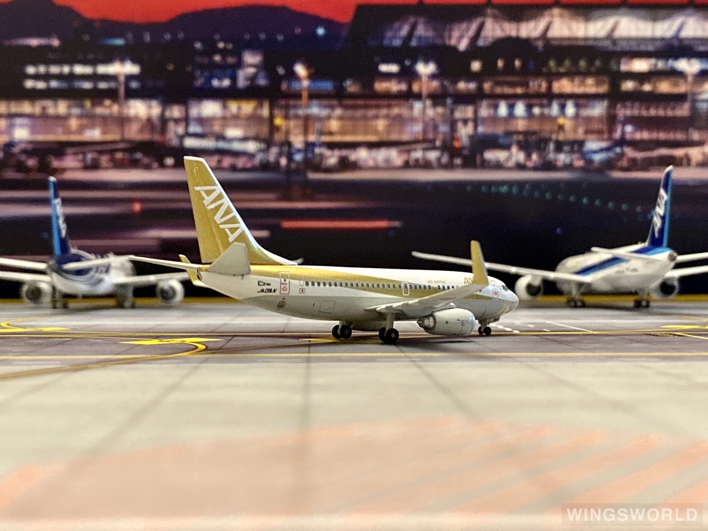 Hogan 1:400 NH40029 ANA 全日空 Boeing 737-700 JA01AN