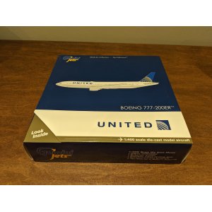 United Airlines 美国联合航空 Boeing 777-200 N796UA 2010s colors. With rolling gears. GJUAL1589 Geminijets 1:400