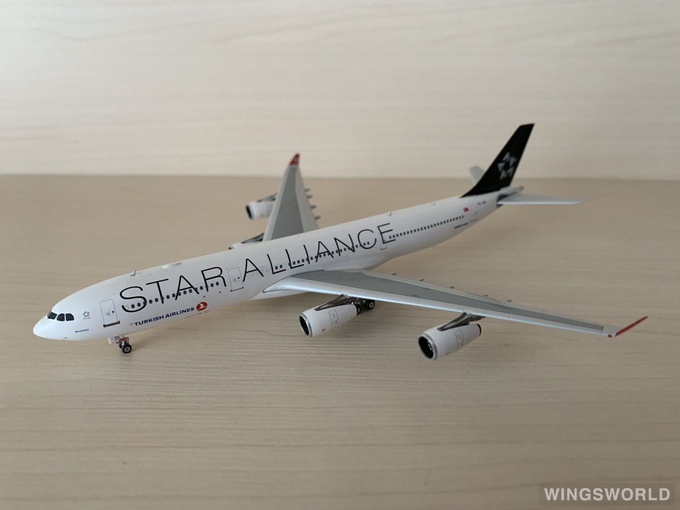 Phoenix 1:400 PH10998 Turkish Airlines 土耳其航空 Airbus A340-300 TC-JDL