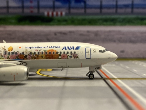 Phoenix 1:400 Boeing 737-800 ANA 全日空PH04121 JA85AN FLOWER