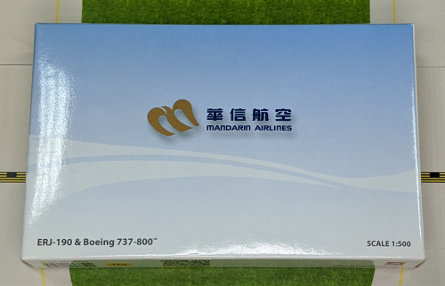 Mandarin Airlines 华信航空 Boeing 737-800 B-16802  HG8522 Hogan 1:500
