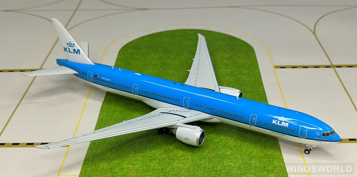 Phoenix 1:400 PH11084 KLM 荷兰皇家航空 Boeing 777-300ER PH-BVK