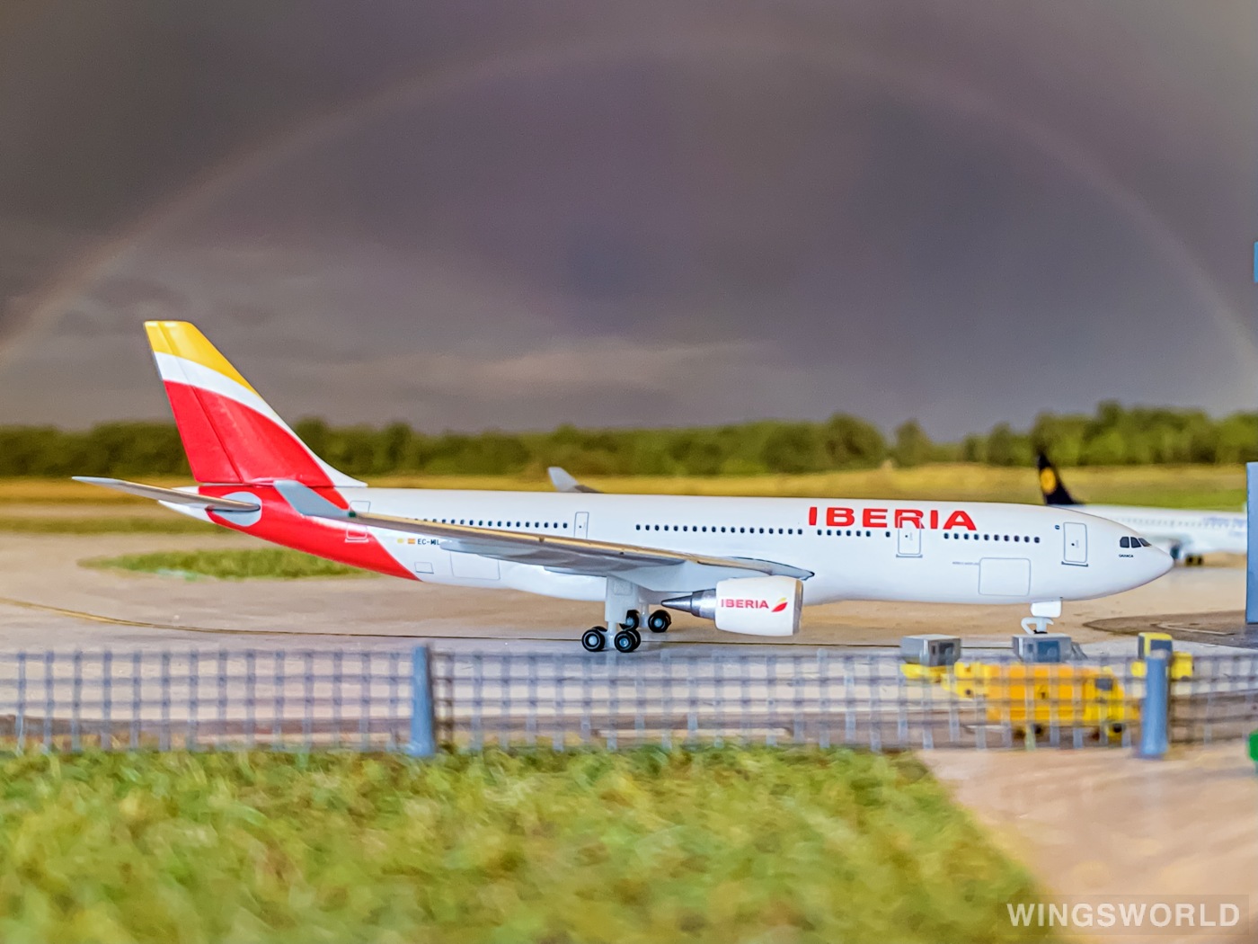 Herpa 1/500 - Airbus A330-200 Edelweiss - Très Bon état Avec Boîte