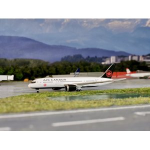 Air Canada 加拿大航空 Boeing 787-8 C-GHPQ  530613 Herpa 1:500