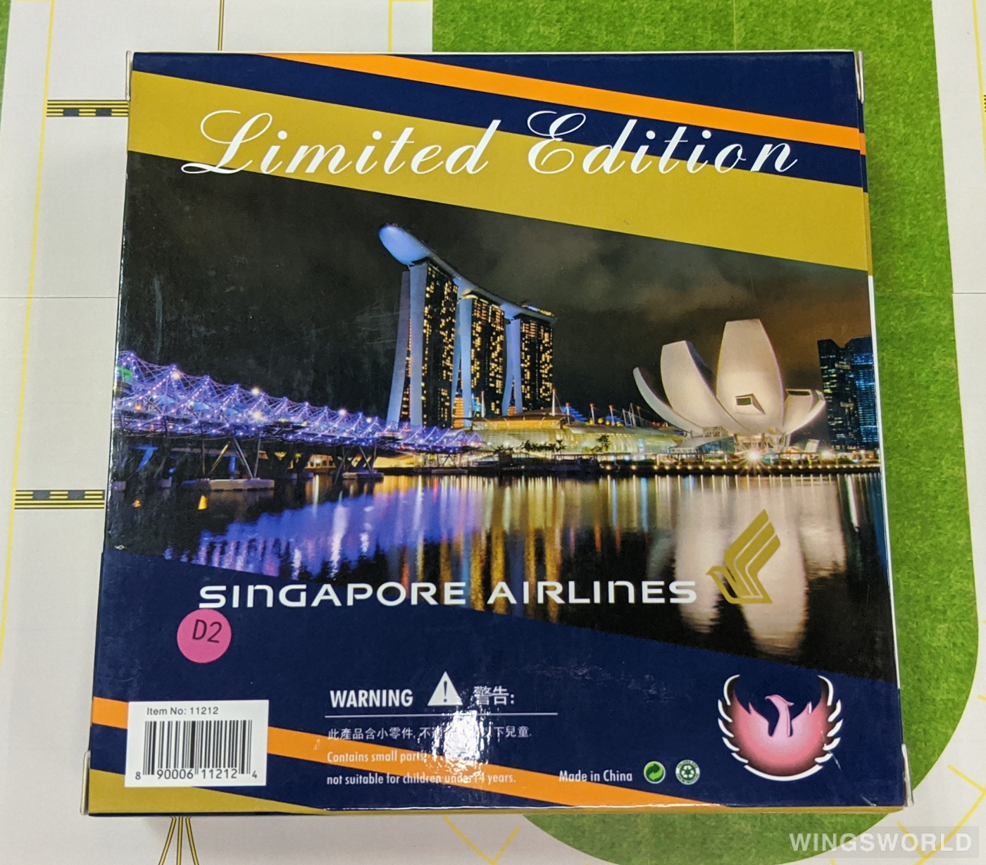 Phoenix 1:400 PH11212 Singapore Airlines 新加坡航空 Airbus A330-300 9V-SSH