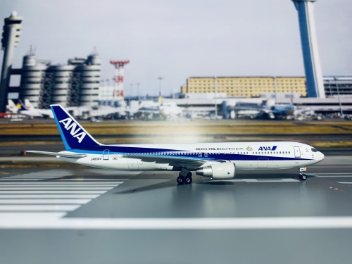 ANA 全日空 Boeing 767-300 JA8324  PH10274 Phoenix 1:400