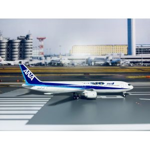 ANA 全日空 Boeing 767-300 JA8342  PH10373B Phoenix 1:400