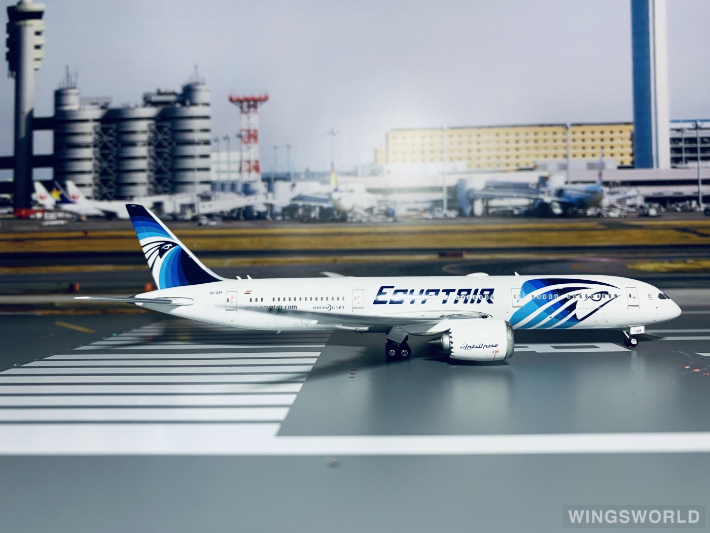 Phoenix 1:400 PH11538 EgyptAir 埃及航空 Boeing 787-9 SU-GER