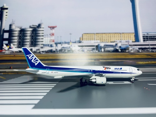 ANA 全日空 Boeing 767-300 JA8358 PH10182 Phoenix 1:400