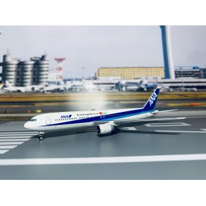 ANA 全日空 Boeing 767-300 JA611A  PH10617 Phoenix 1:400