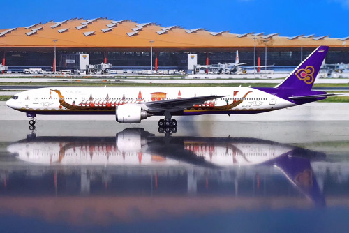 Phoenix 1:400 Boeing 777-300 Thai Airways 泰国国际航空