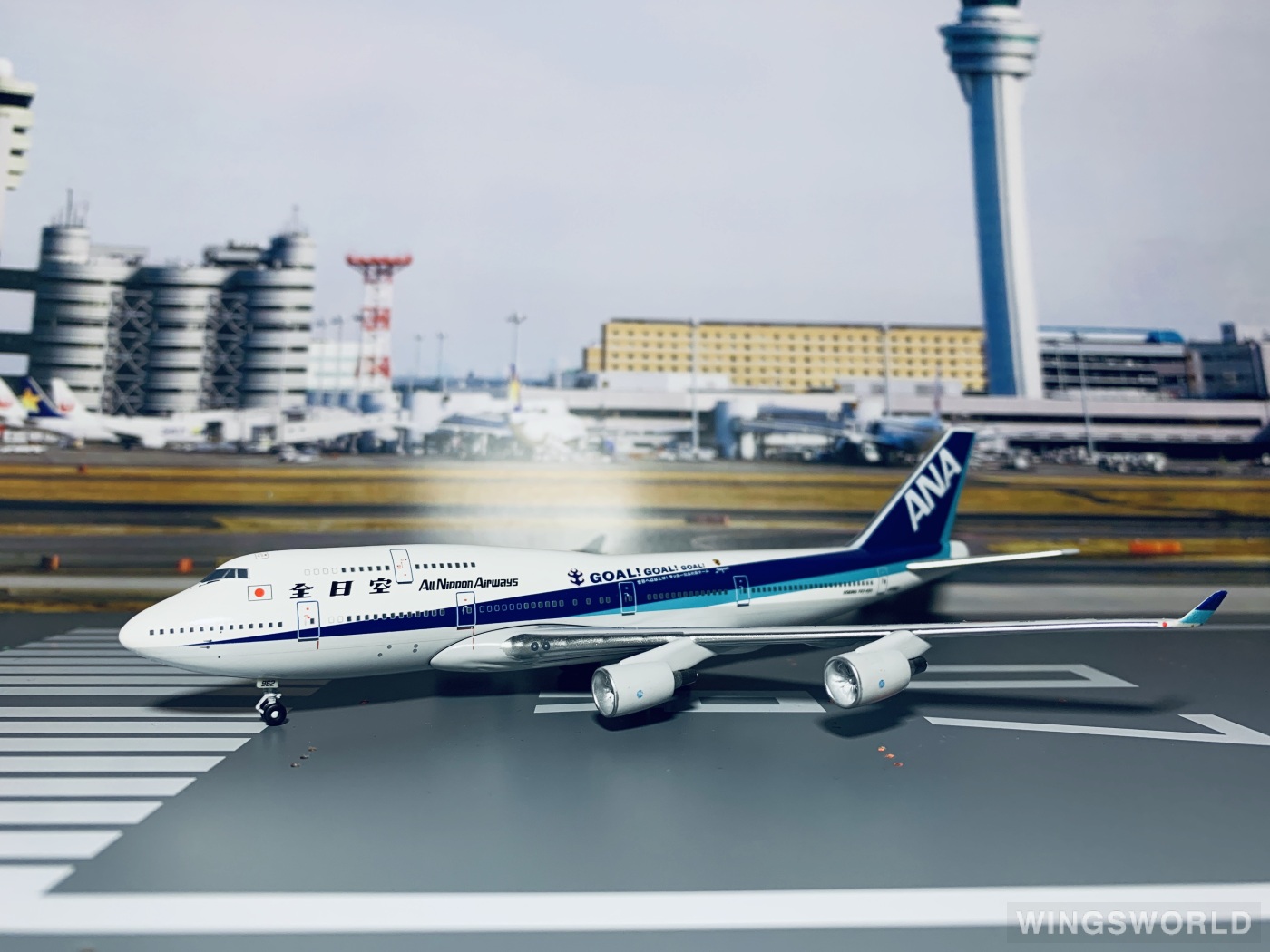 Big Bird 1:400 BB4-2014-14A ANA 全日空 Boeing 747-400 JA8962