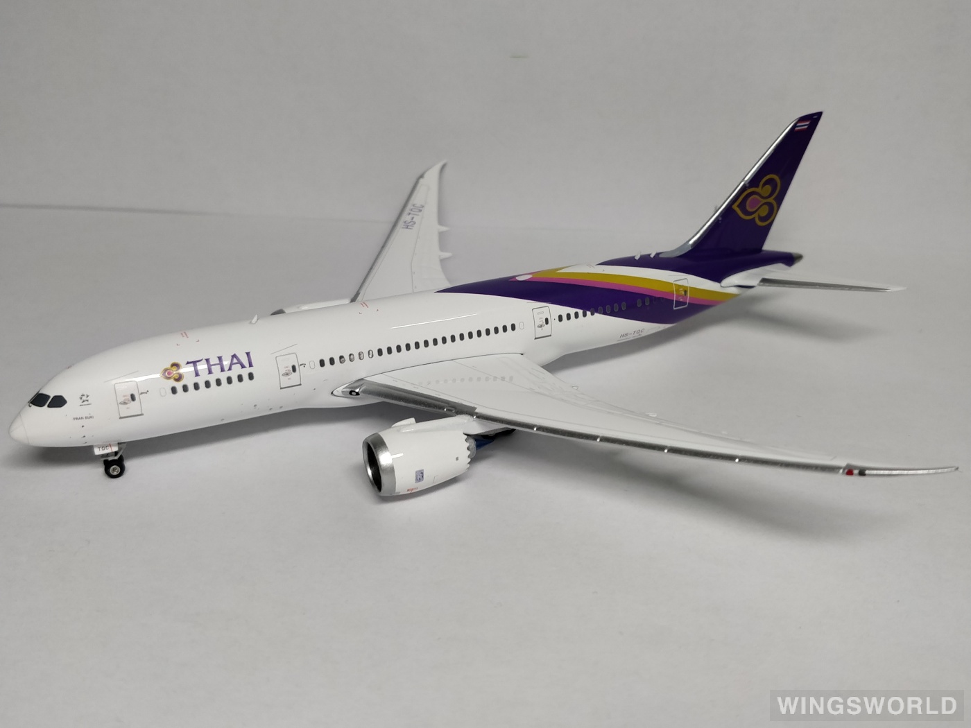 Phoenix 1:400 PH11377 Thai Airways 泰国国际航空 Boeing 787-8 HS-TQC