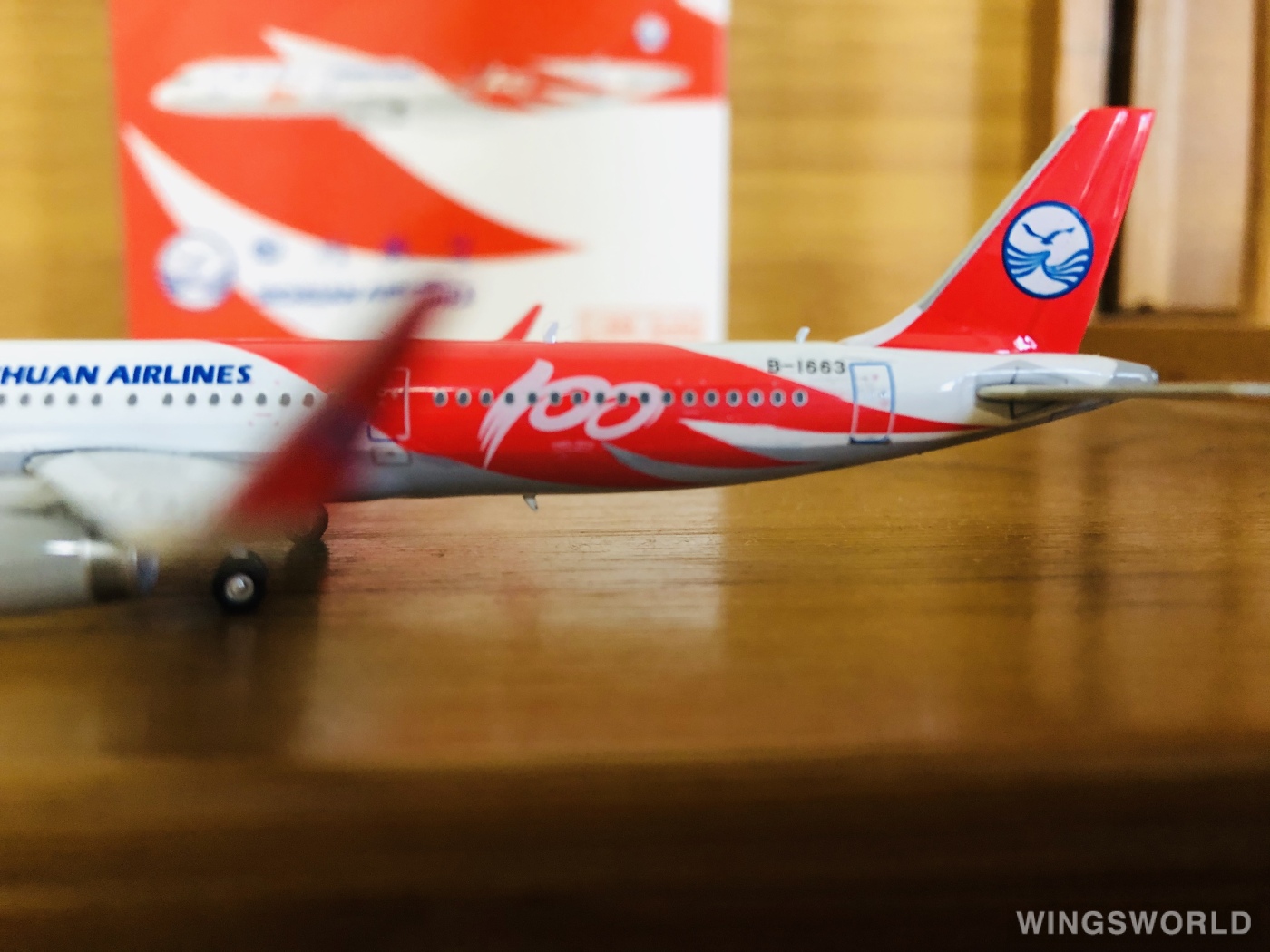 Phoenix 1:400 PH11199 Sichuan Airlines 四川航空 Airbus A321 B-1663