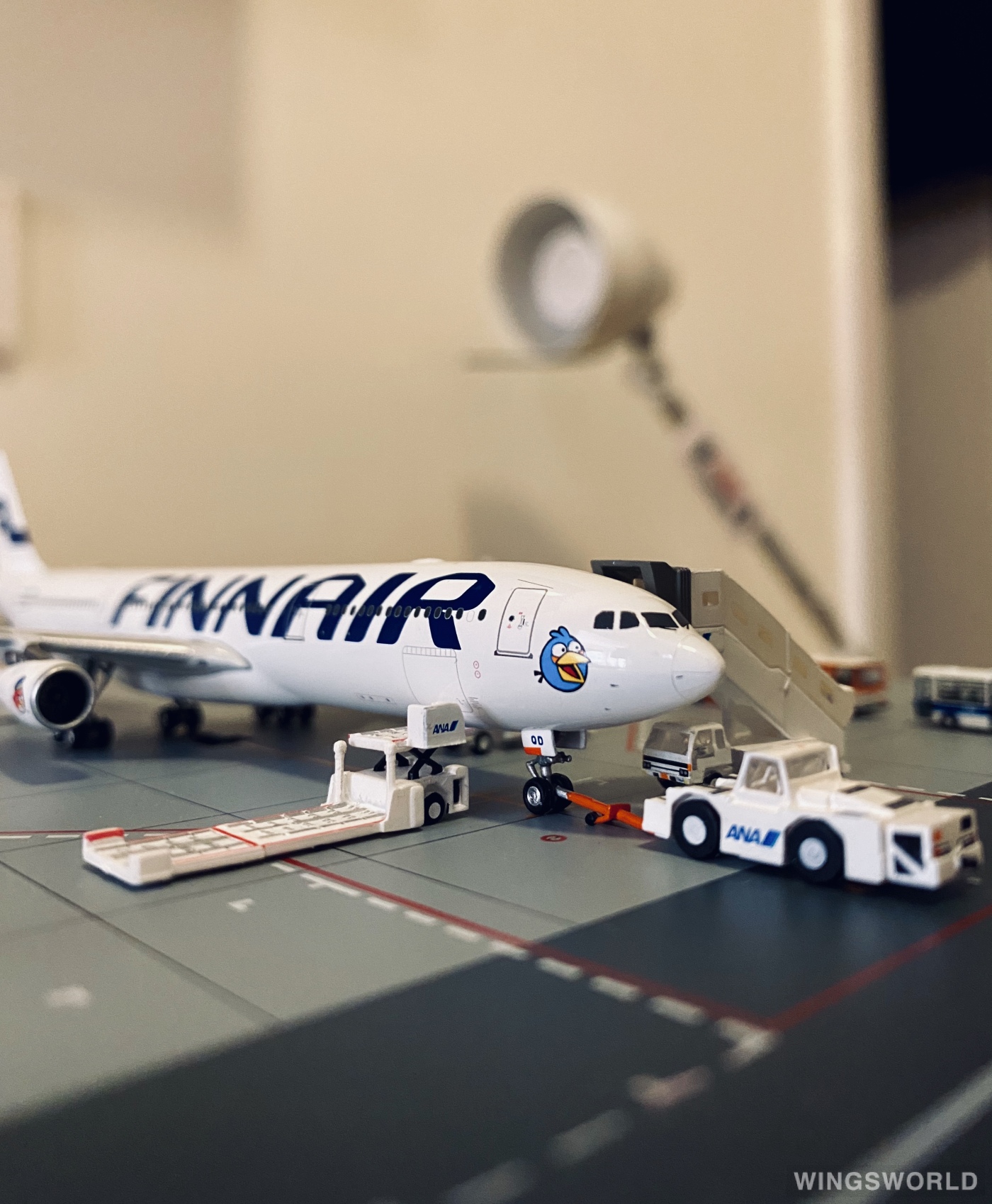 Phoenix 1:400 PH10561 Finnair 芬兰航空 Airbus A340-300 OH-LQD