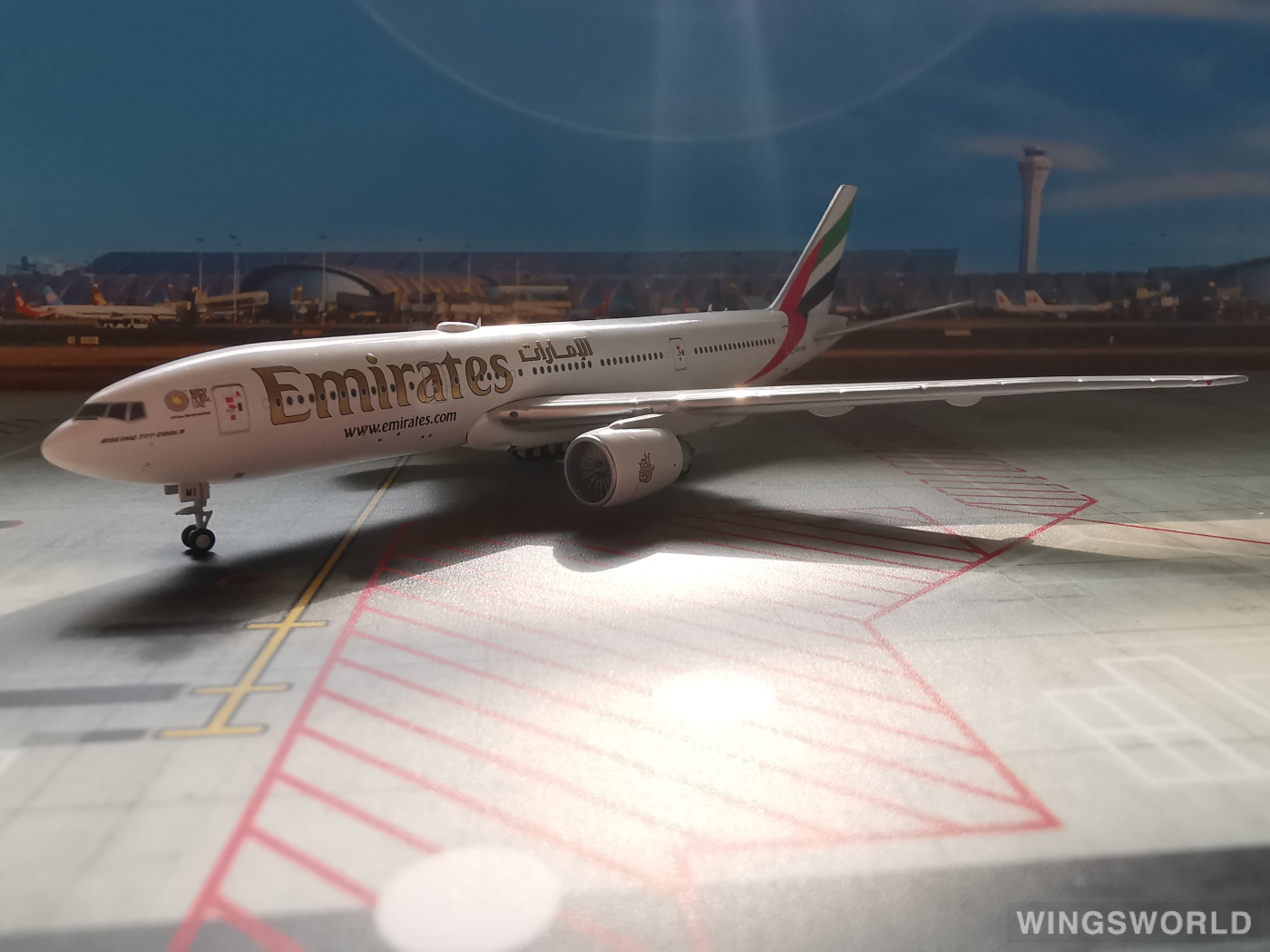 Geminijets 1:400 GJUAE1907 Emirates 阿联酋航空 Boeing 777-200LR A6-EWI