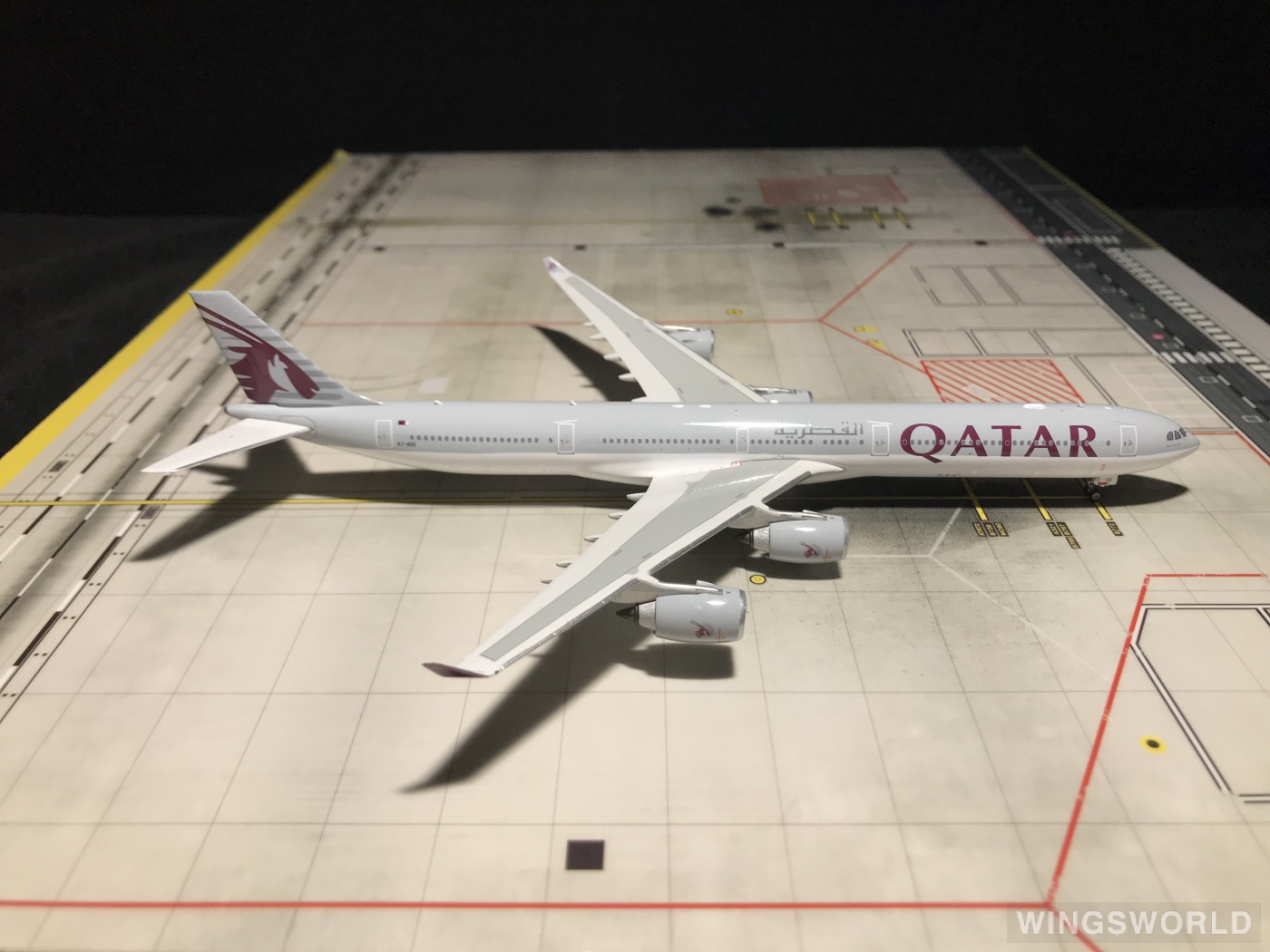 Phoenix 1:400 PH11561 Qatar 卡塔尔航空 Airbus A340-600 A7-AGD