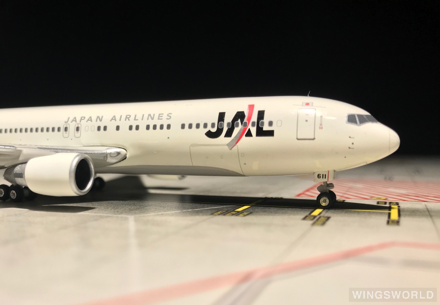 Phoenix 1:400 PH10519 Japan Airlines 日本航空 Boeing 767-300 JA611J