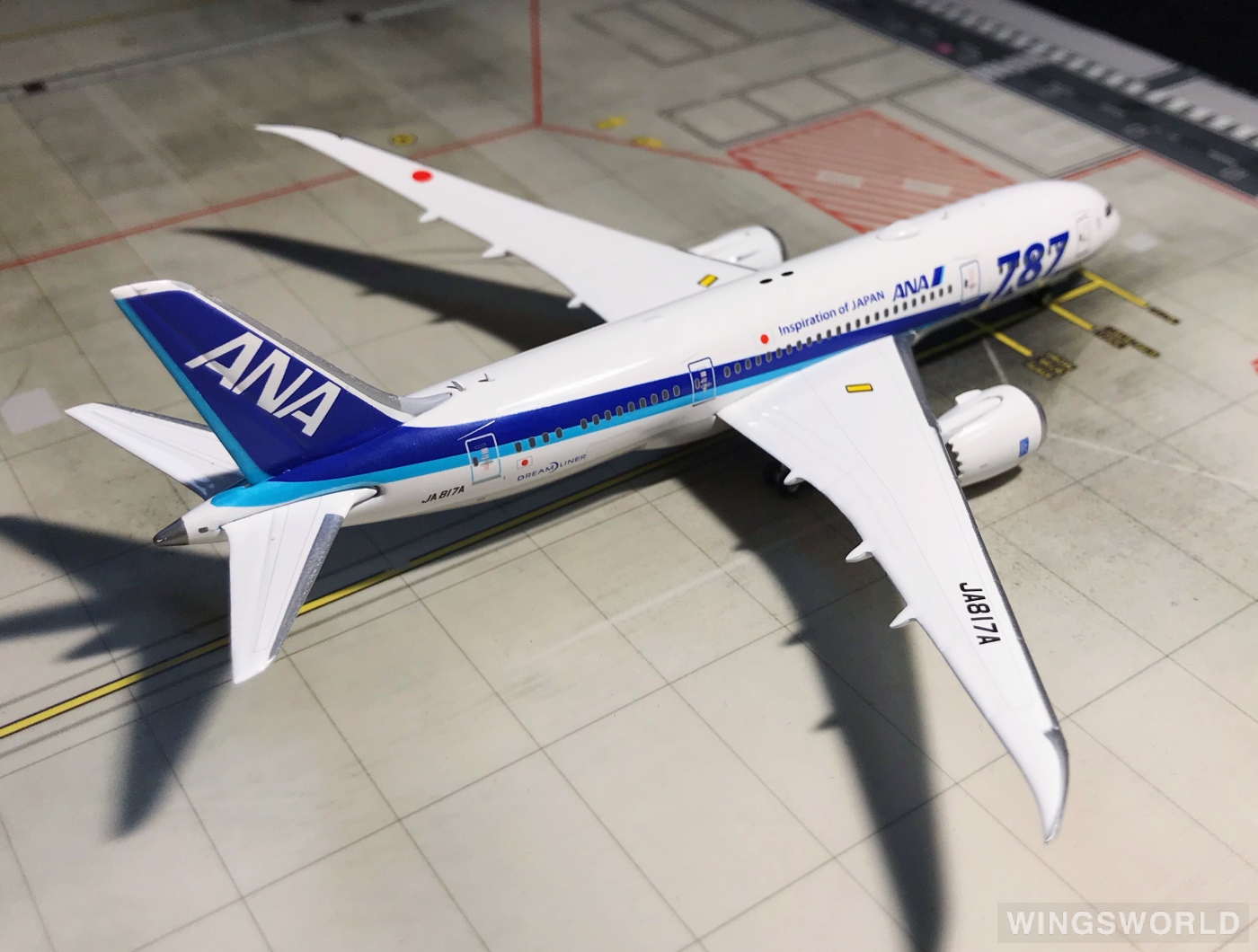 Phoenix 1:400 PH04304 ANA 全日空 Boeing 787-8 JA817A