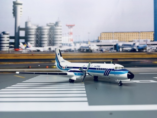 Japan Coast Guard 海上保安厅 NAMC YS-11 JA8702  YS21142 Hogan 1:200
