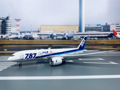 Phoenix 1:400 Boeing 787-8 ANA 全日空PH04303 JA814A 的相册- 飞机