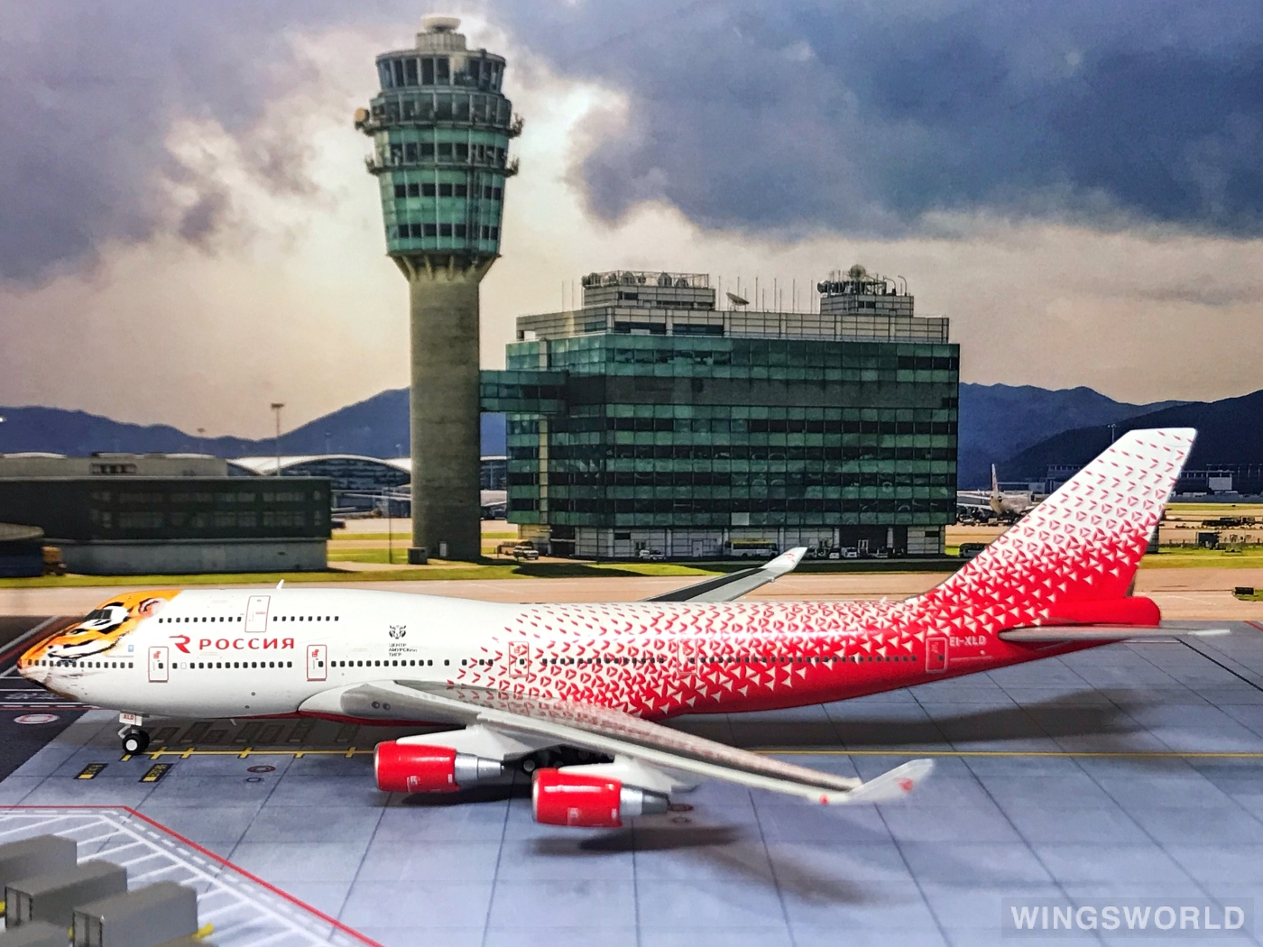 Geminijets 1:400 GJSDM1584 Rossiya Airlines 俄罗斯国家航空 Boeing 747-400 EI-XLD