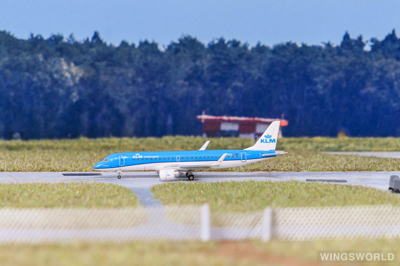 Geminijets 1:400 GJKLM1516 KLM 荷兰皇家航空 Embraer ERJ-190 PH-EZA