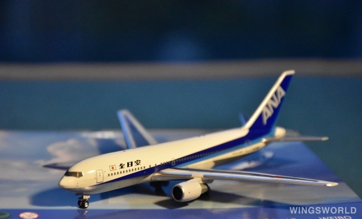 AeroClassics 1:400 Boeing 767-200 ANA 全日空AC419492 JA8488 的照片
