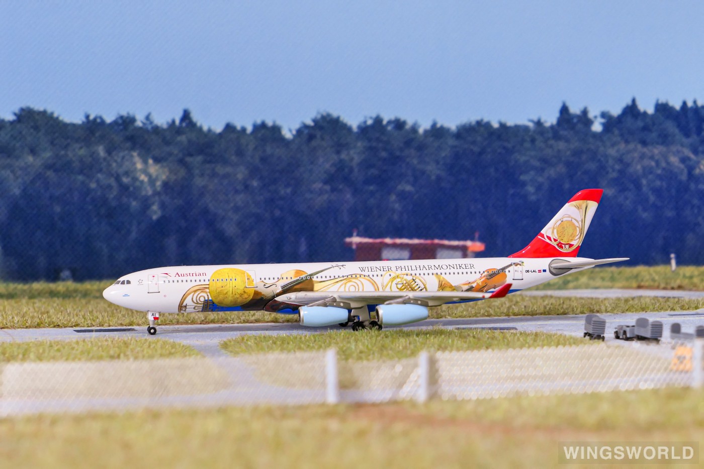 Phoenix 1:400 PH10107 Austrian Airlines 奥地利航空 Airbus A340-300 OE-LAL