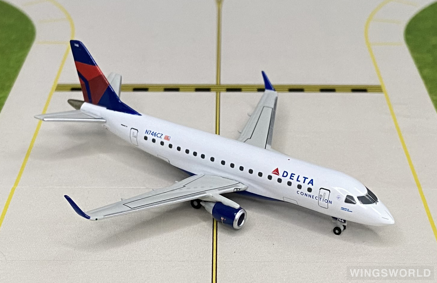Herpa 1:400 562324 Delta Air Lines 达美航空 Embraer ERJ-170 N746CZ