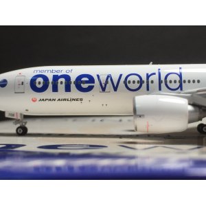 Japan Airlines 日本航空 Boeing 777-200 JA708J 2011s colors. OneWorld c/s. With rolling gears. PH10669 Phoenix 1:400