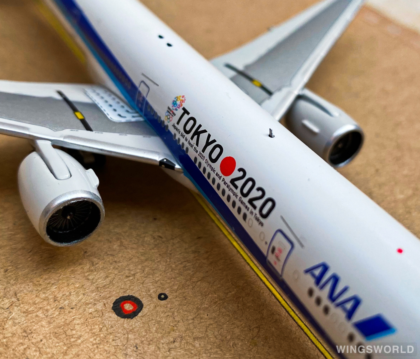 Phoenix 1:400 PH11049 ANA 全日空 Boeing 777-300 JA734A