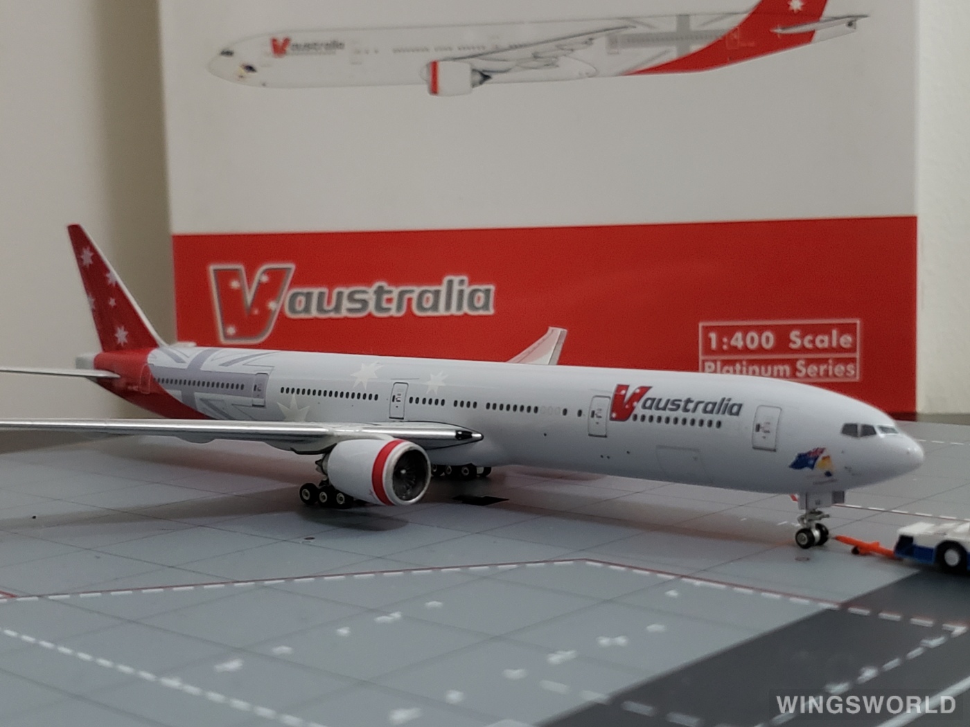 Phoenix 1:400 PH10290 V Australia Boeing 777-300ER VH-VOZ