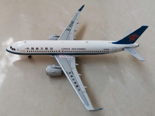 China Southern 中国南方航空 Airbus A320 B-8545 KD4674 JC Wings 1:400