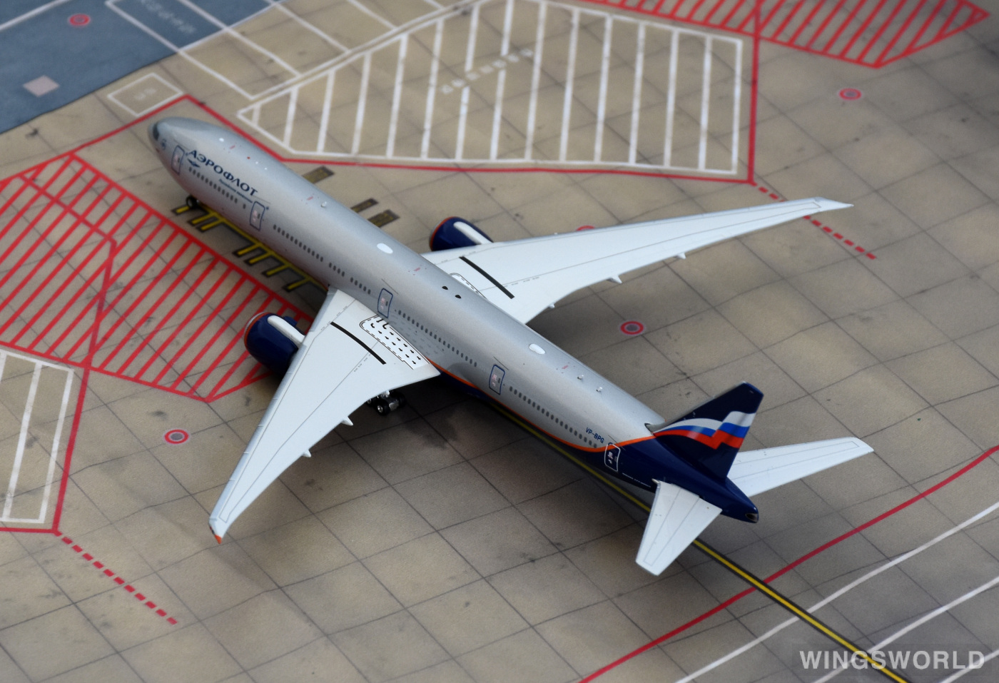 Phoenix 1:400 PH11491 Aeroflot 俄罗斯航空 Boeing 777-300ER VP-BPG