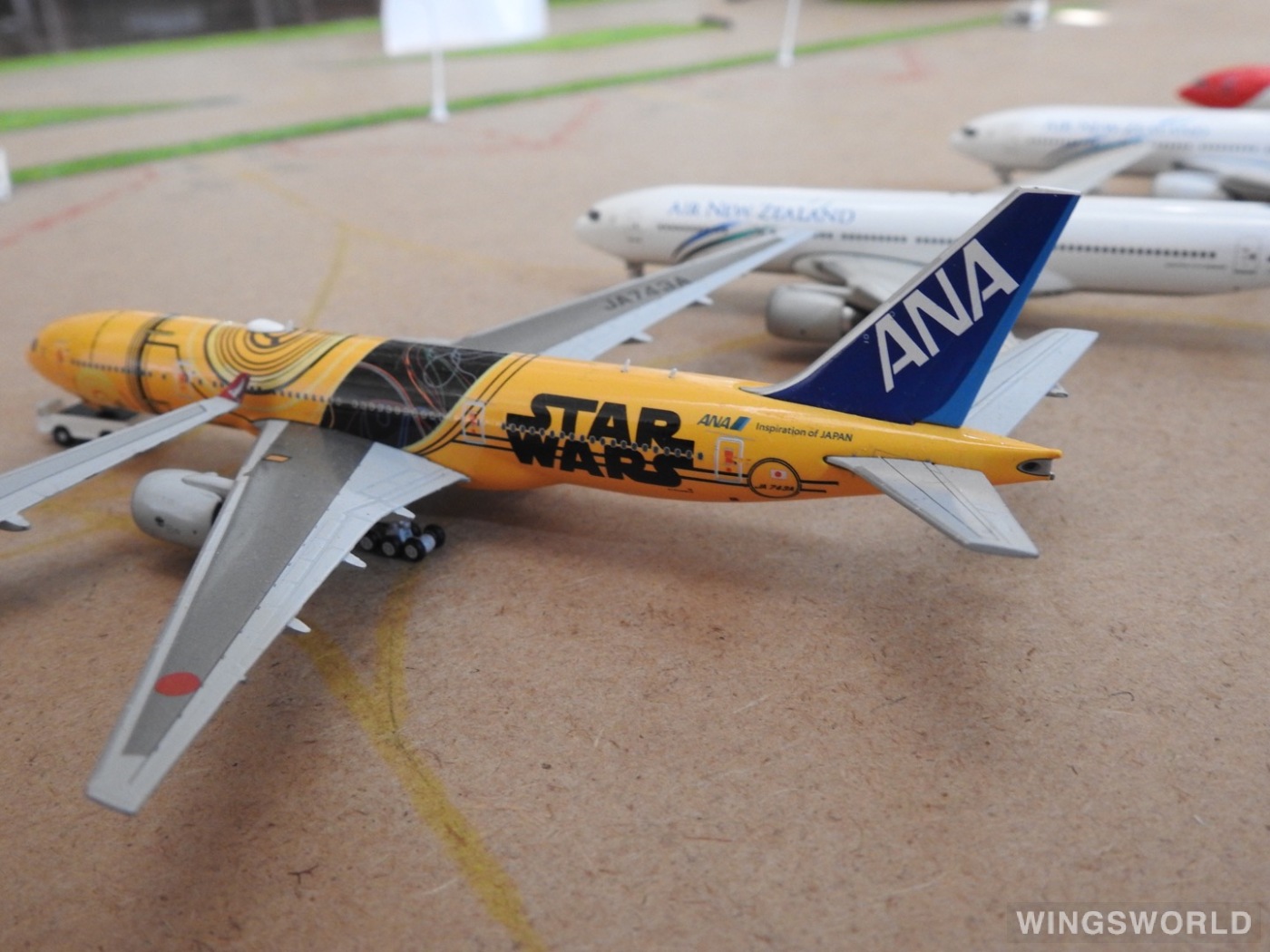 JC Wings 1:400 Boeing 777-200 ANA 全日空JC4JA743A JA743A