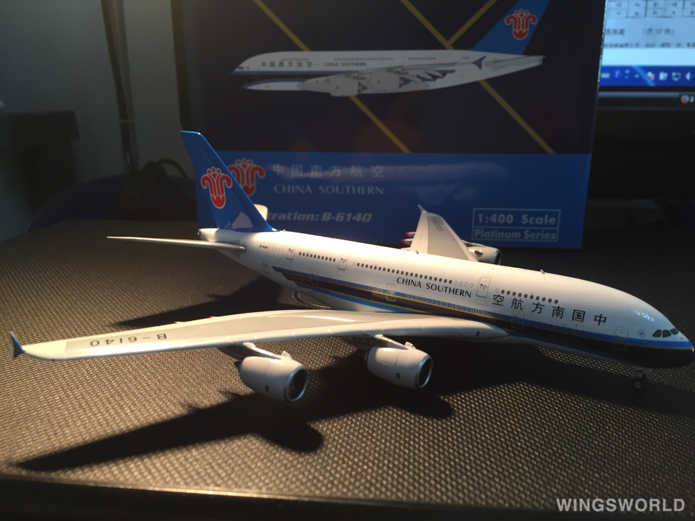 Phoenix 1:400 PH11183 China Southern 中国南方航空 Airbus A380-800 B-6140