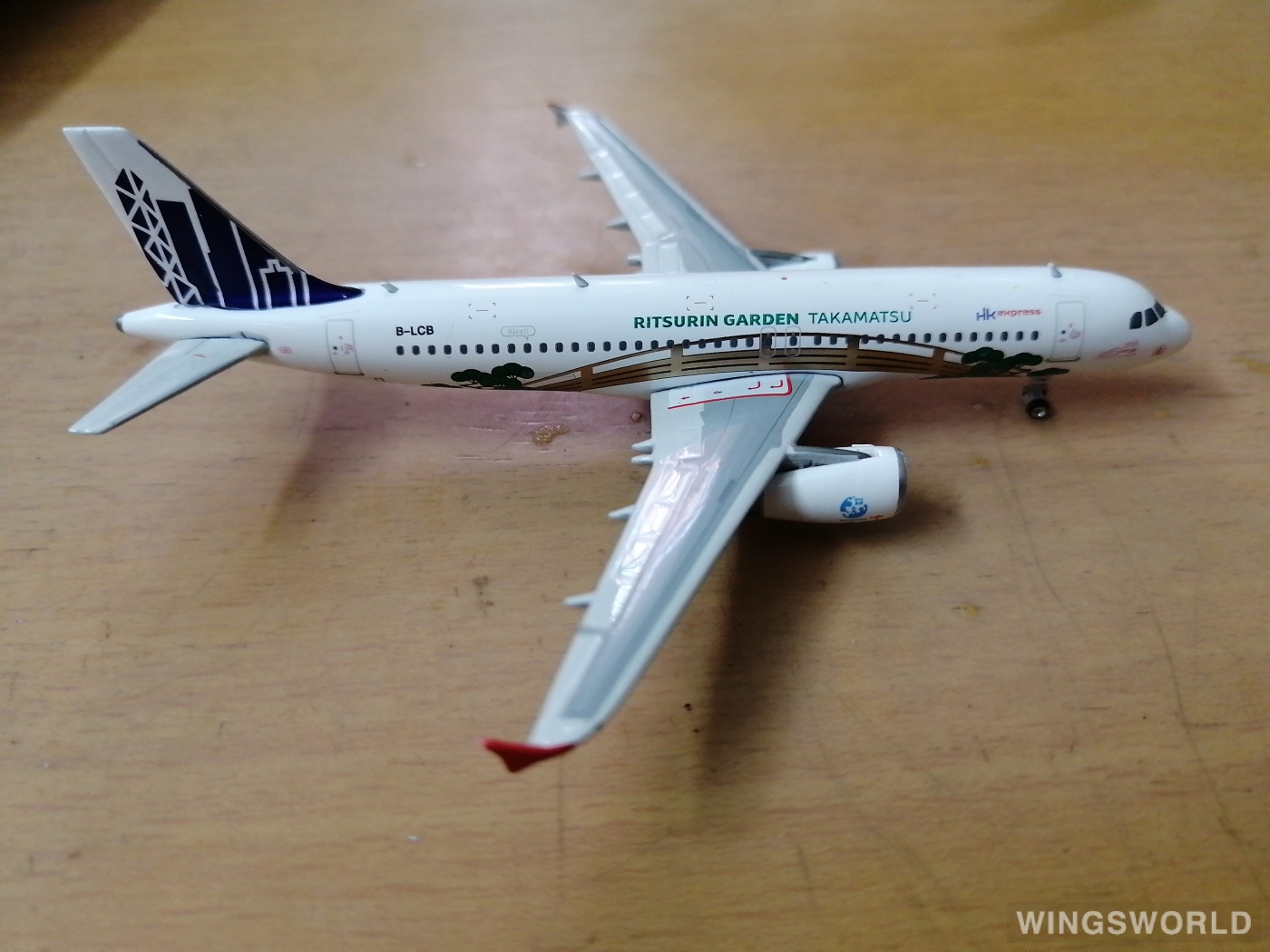 Phoenix 1:400 PH04125 HK Express 香港快运航空 Airbus A320 B-LCB
