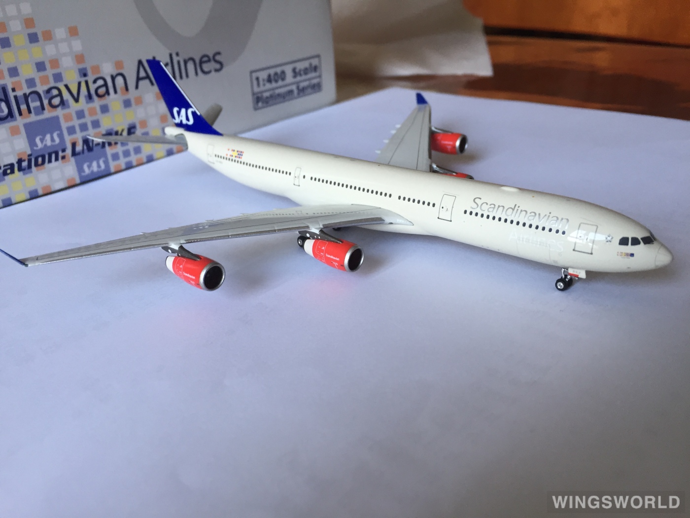 Phoenix 1:400 PH10574 SAS 北欧航空 Airbus A340-300 LN-RKF