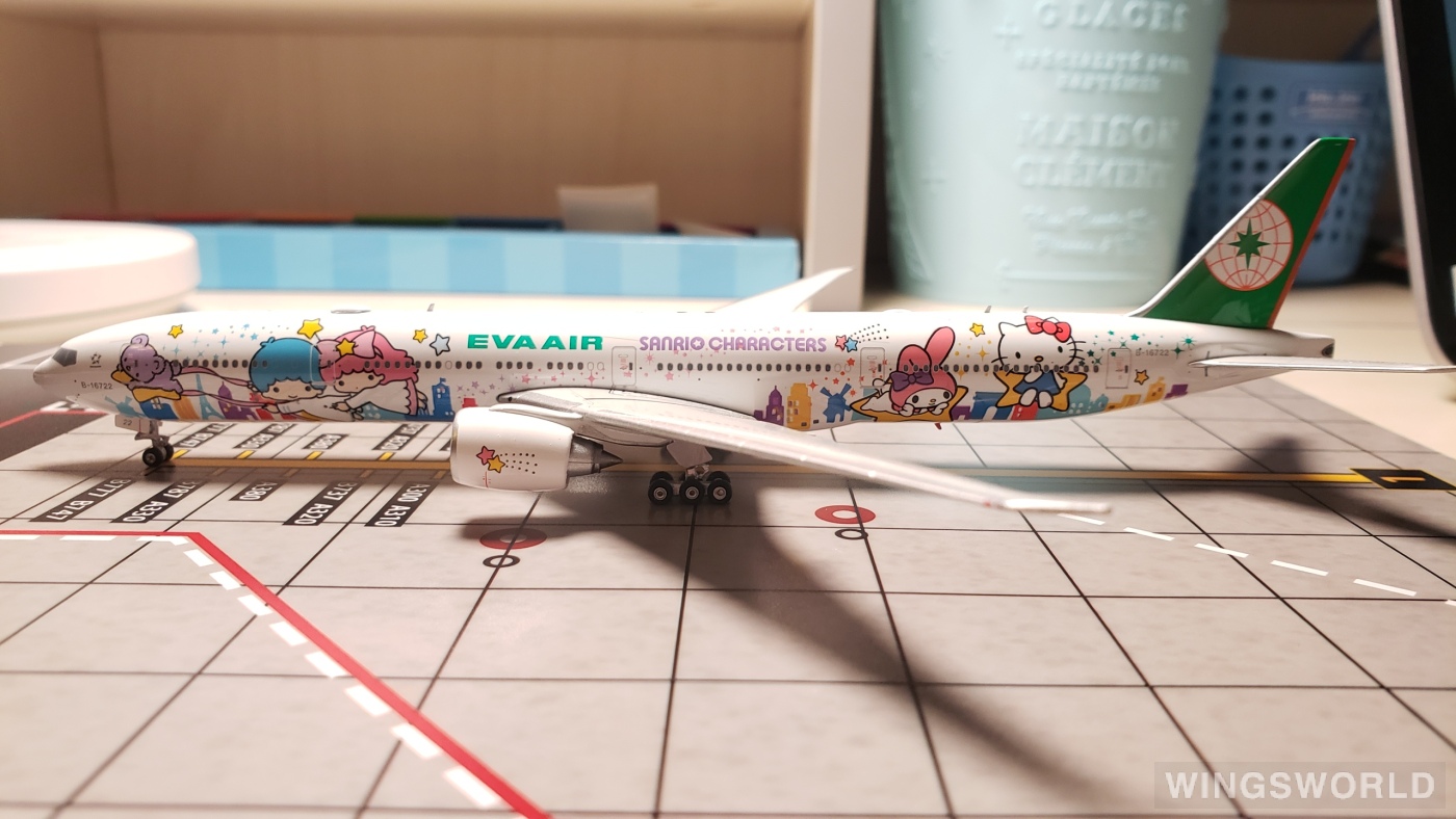 Phoenix 1:400 PH04074 EVA Air 长荣航空 Boeing 777-300ER B-16722