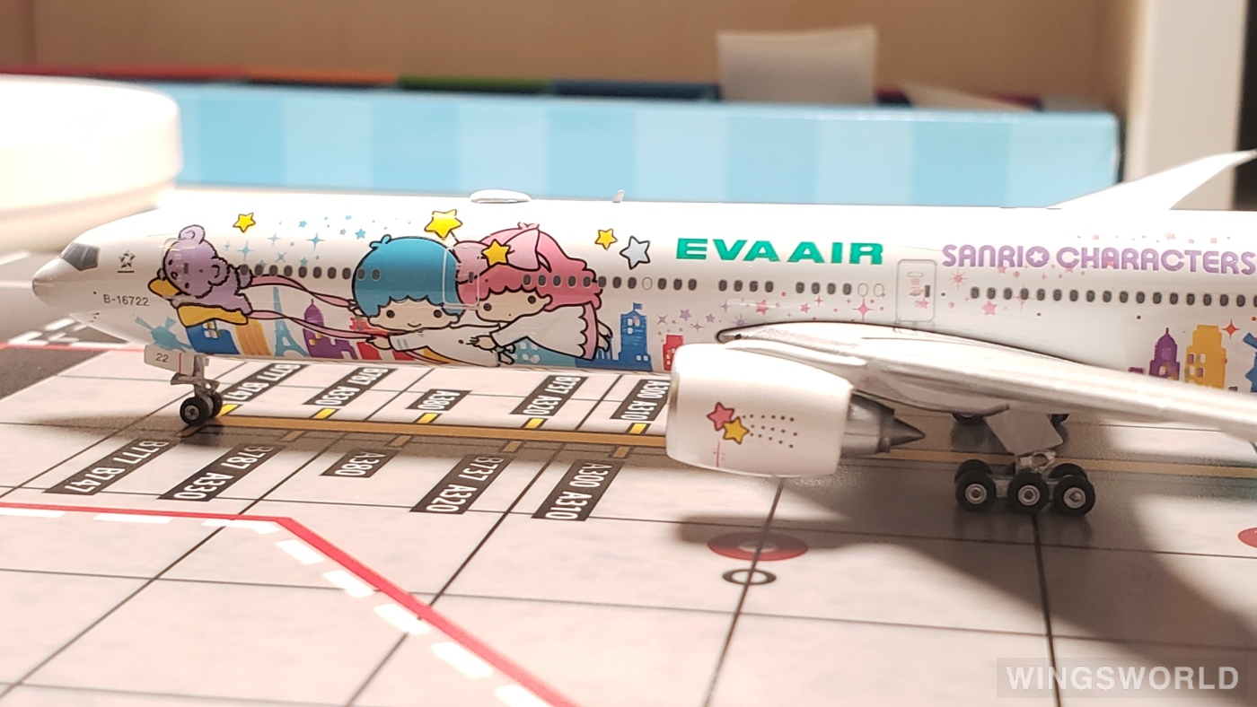 Phoenix 1:400 PH04074 EVA Air 长荣航空 Boeing 777-300ER B-16722